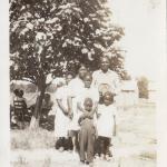 Gertrude Reynolds, Joe Pearl , Manard, Raymond and Norma Jean Harvey at the Favors family home in Bethlehem, Texas